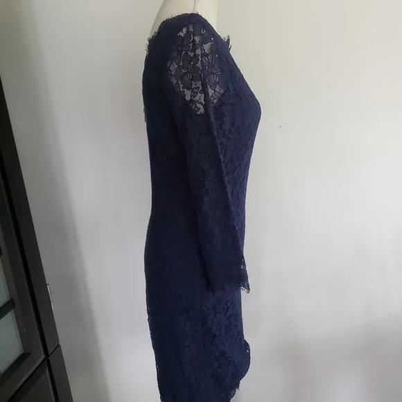 LAST CHANCE - Diane Von Furstenberg "Zarita" Navy Lace Zip Dress - Picture 9 of 12